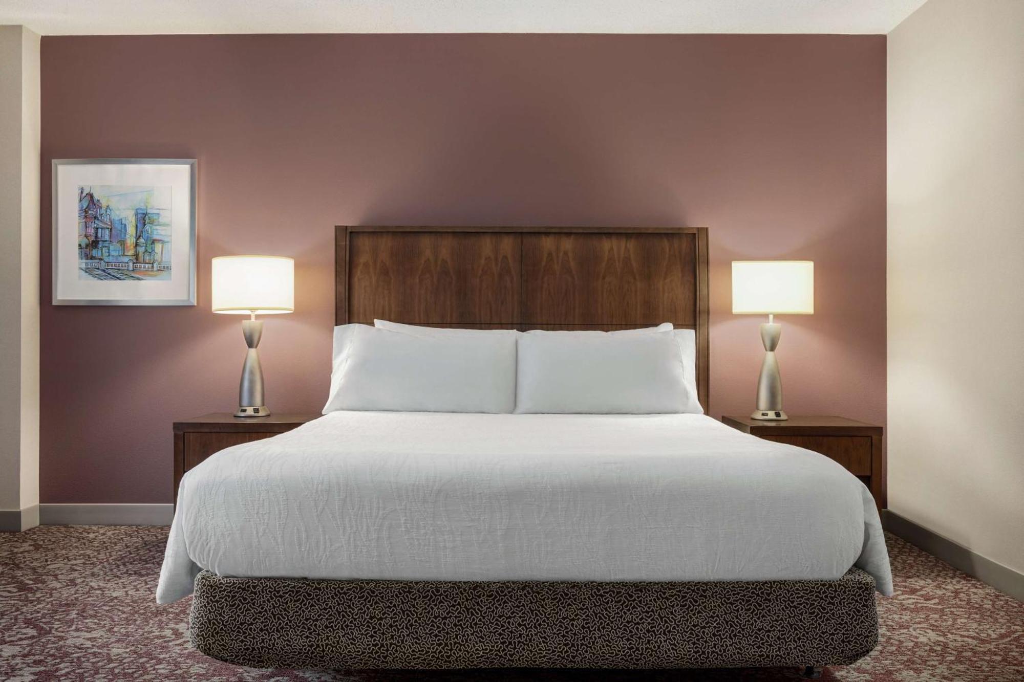 Hilton Garden Inn Louisville Downtown Экстерьер фото
