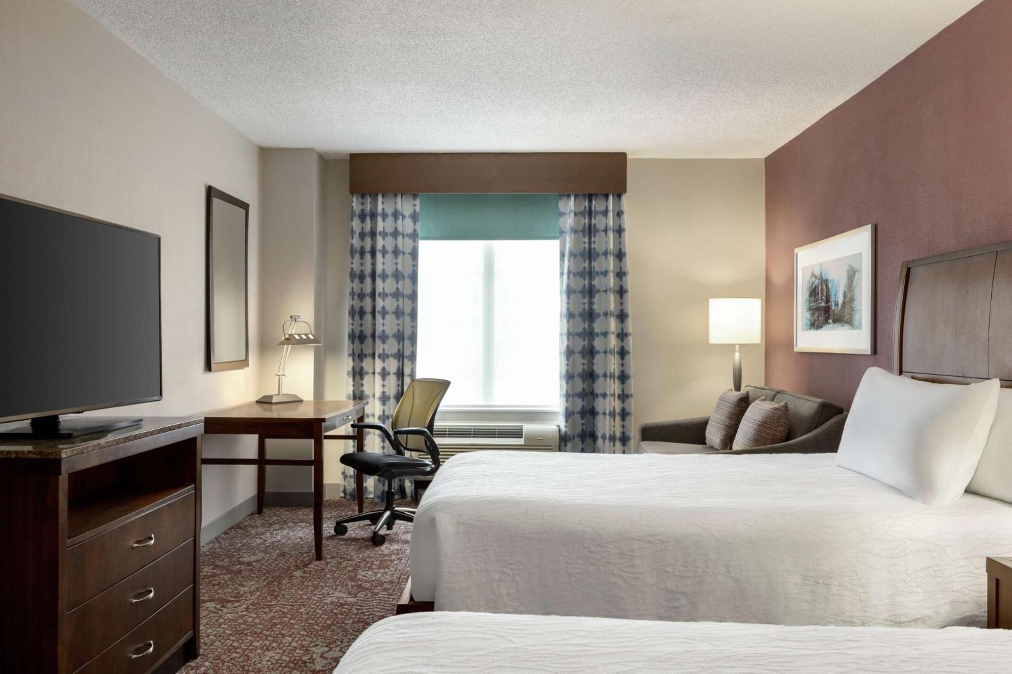 Hilton Garden Inn Louisville Downtown Экстерьер фото