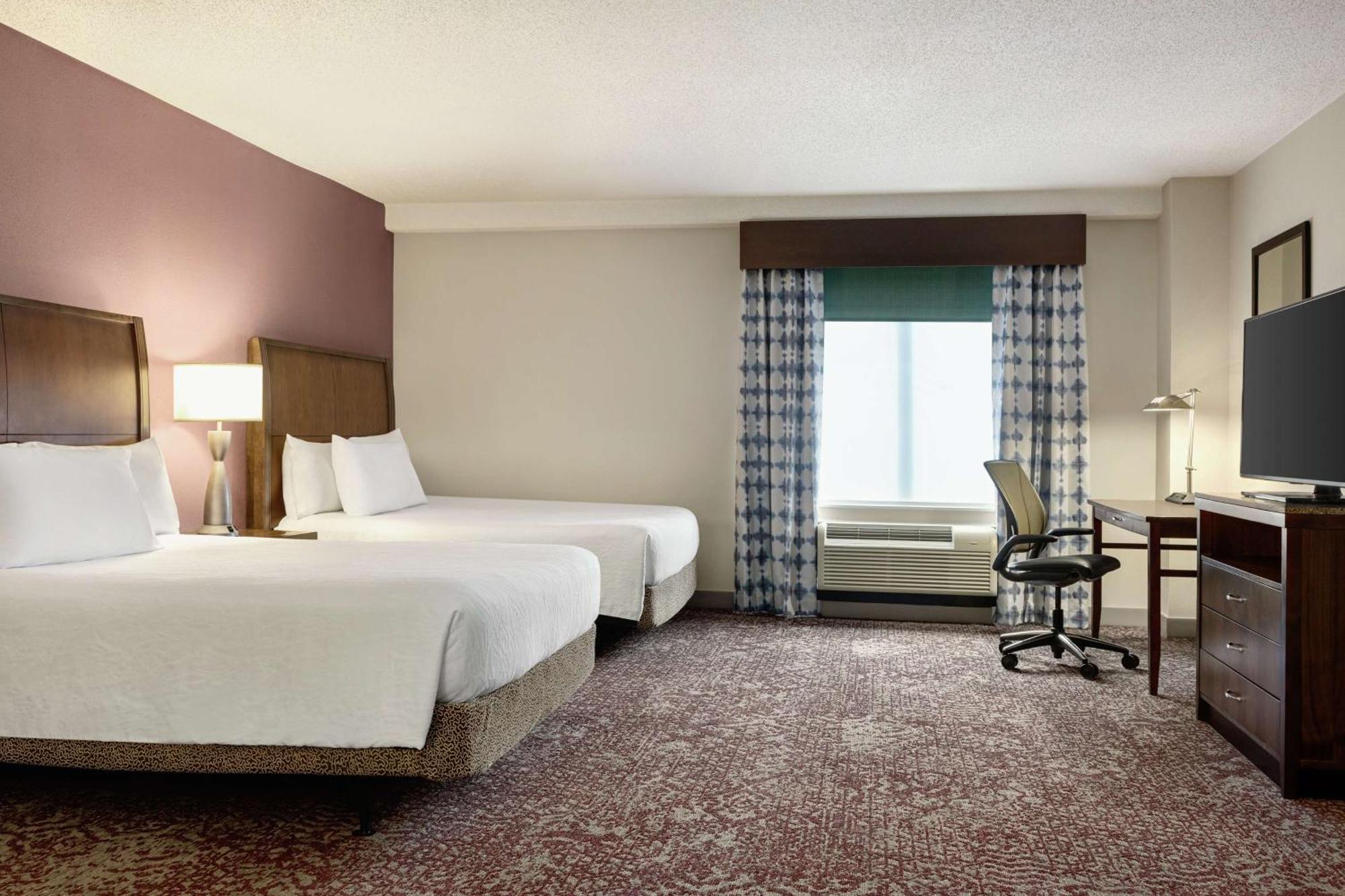 Hilton Garden Inn Louisville Downtown Экстерьер фото