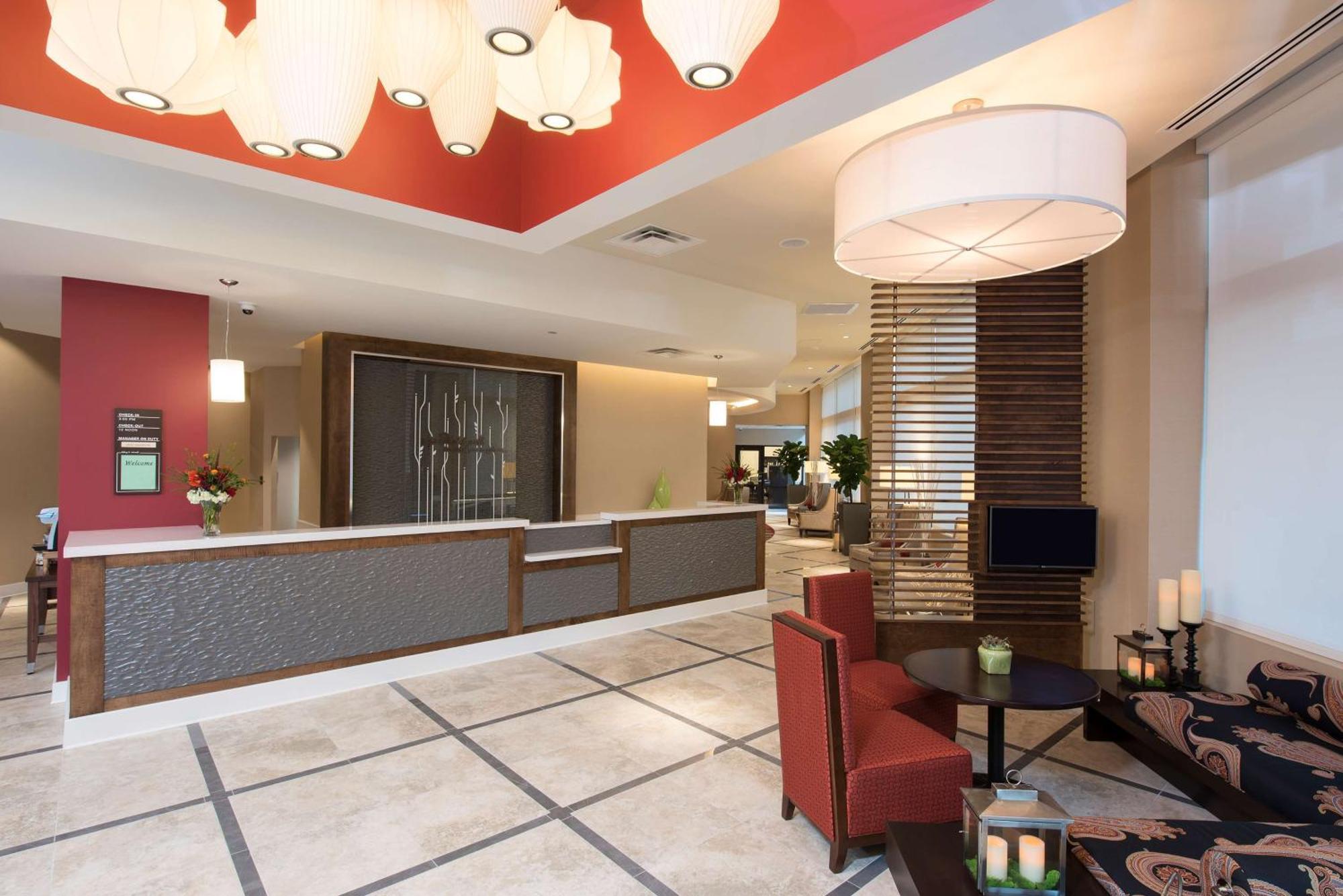 Hilton Garden Inn Louisville Downtown Экстерьер фото
