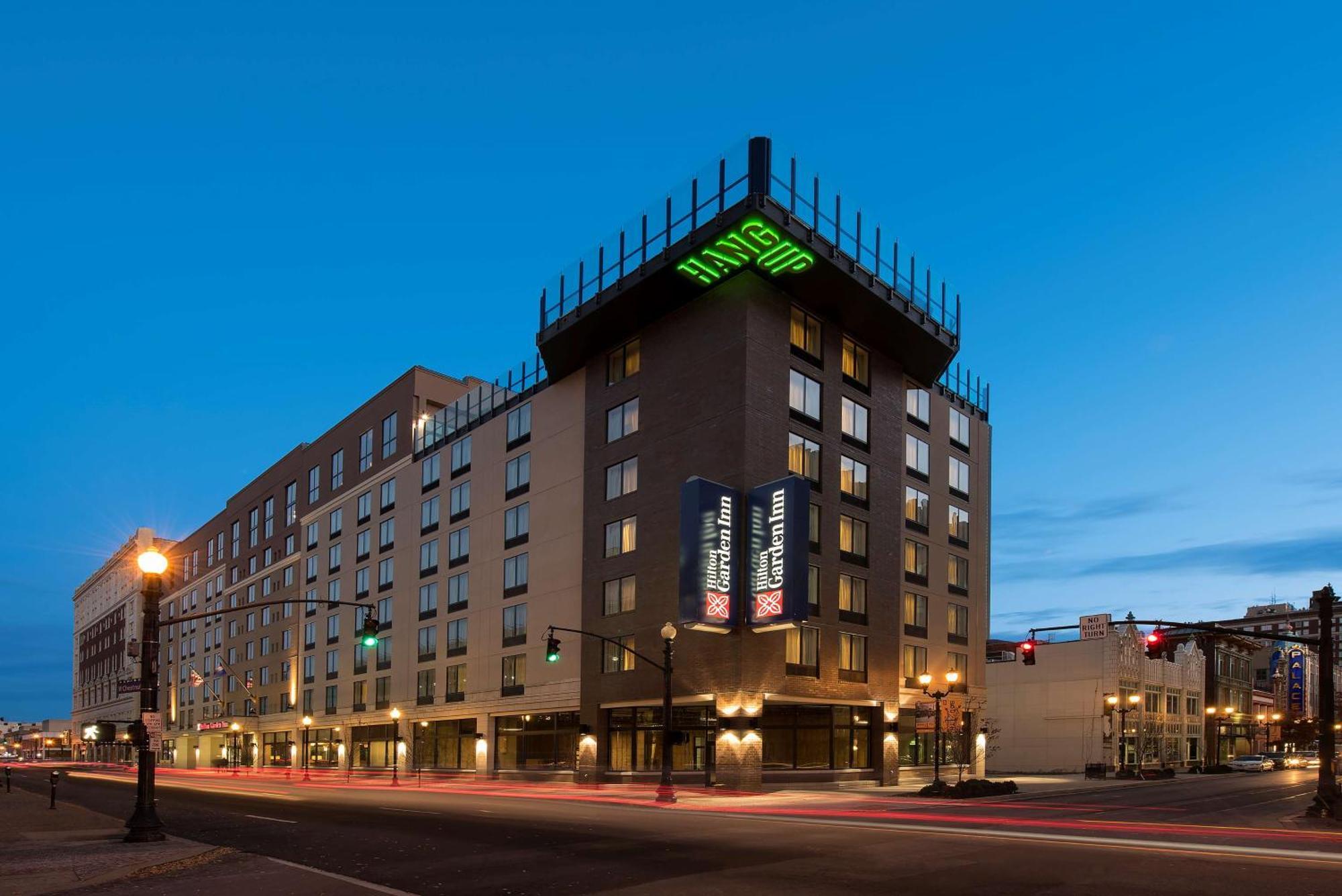 Hilton Garden Inn Louisville Downtown Экстерьер фото