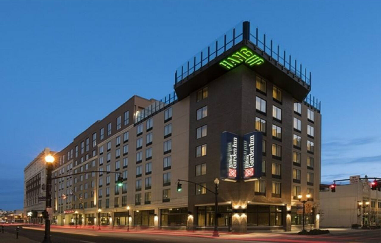 Hilton Garden Inn Louisville Downtown Экстерьер фото